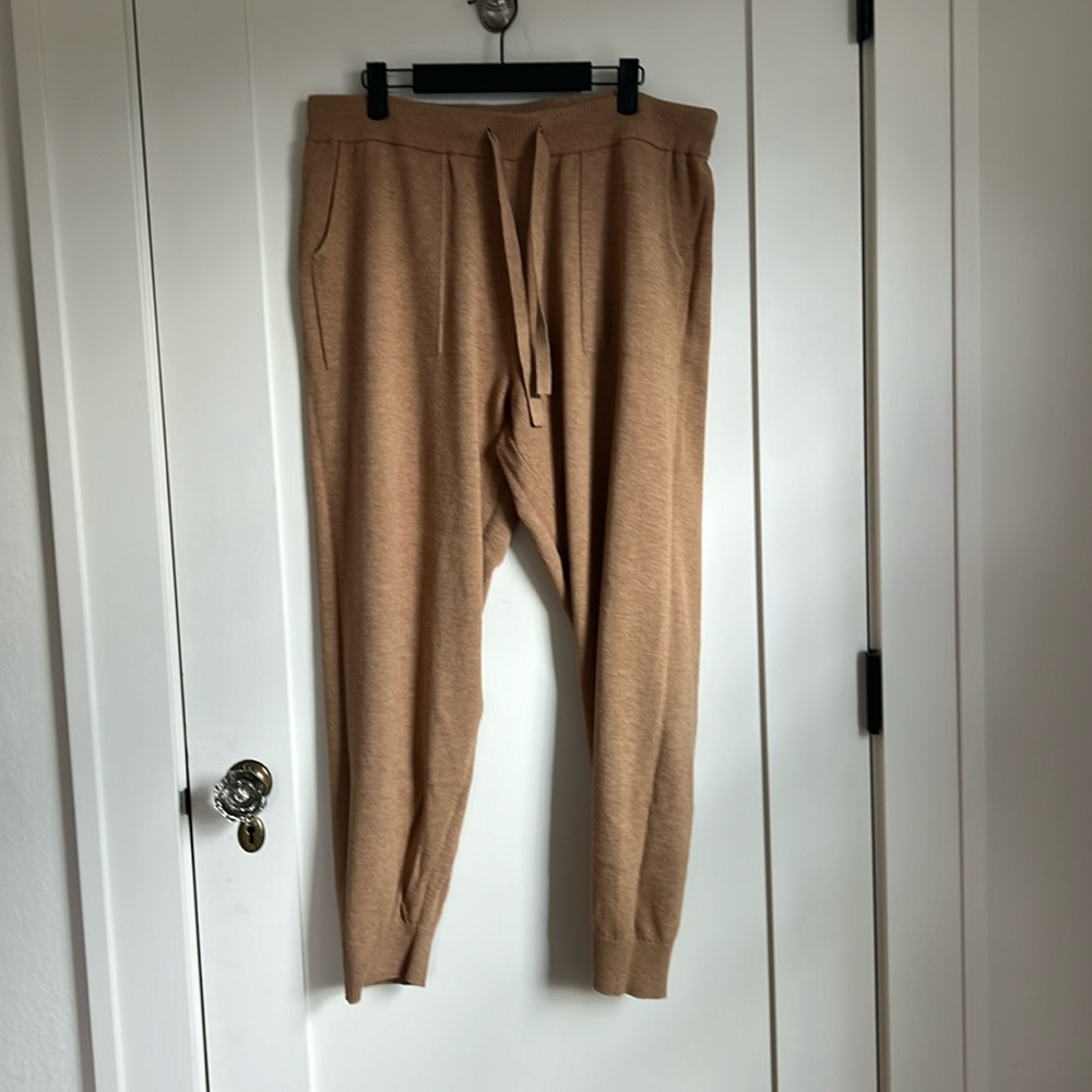 🕶️Banana Republic Camel Knit Sweater Pull On Jogger Pants Large